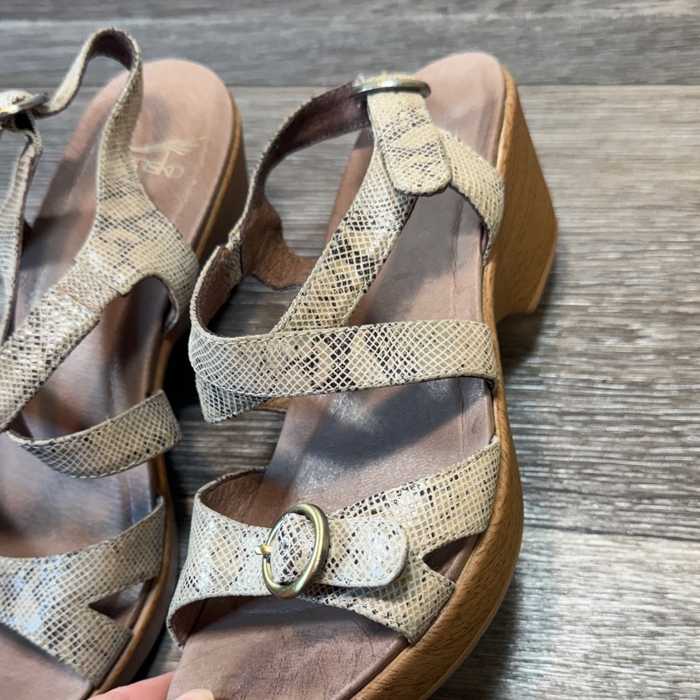 Dansko Beige Snakeskin Strappy Sandals woman’s 39 (j87) - Picture 3 of 8